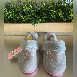 Juicy Couture slippers⚜️